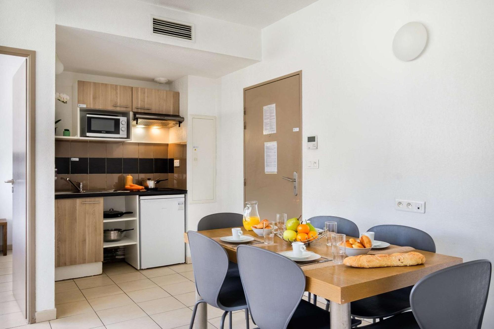Comfort Aparthotel Antibes Le Maestria Exterior photo